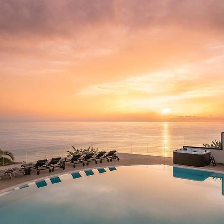 Sky Villa by Travel to Madeira Funchal  Esterno foto