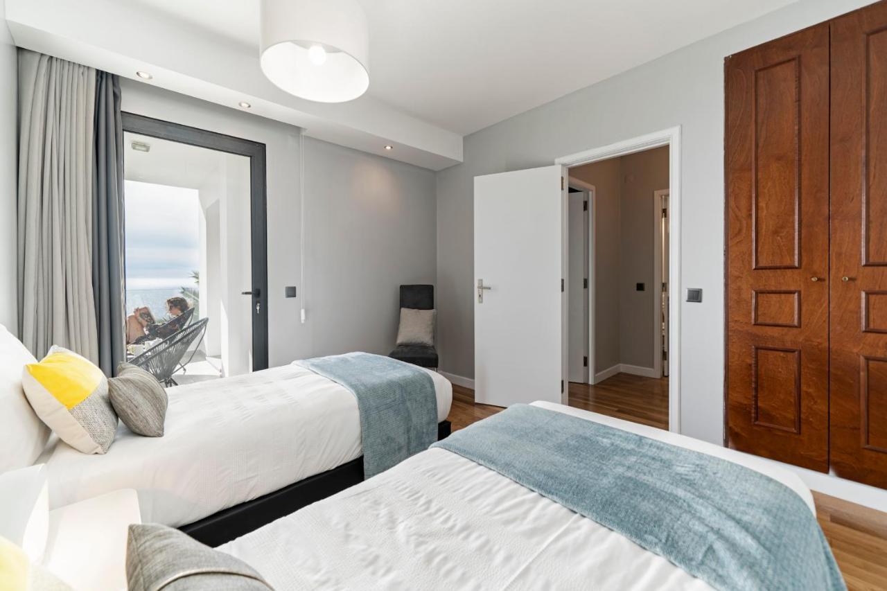 Sky Villa by Travel to Madeira Funchal  Esterno foto