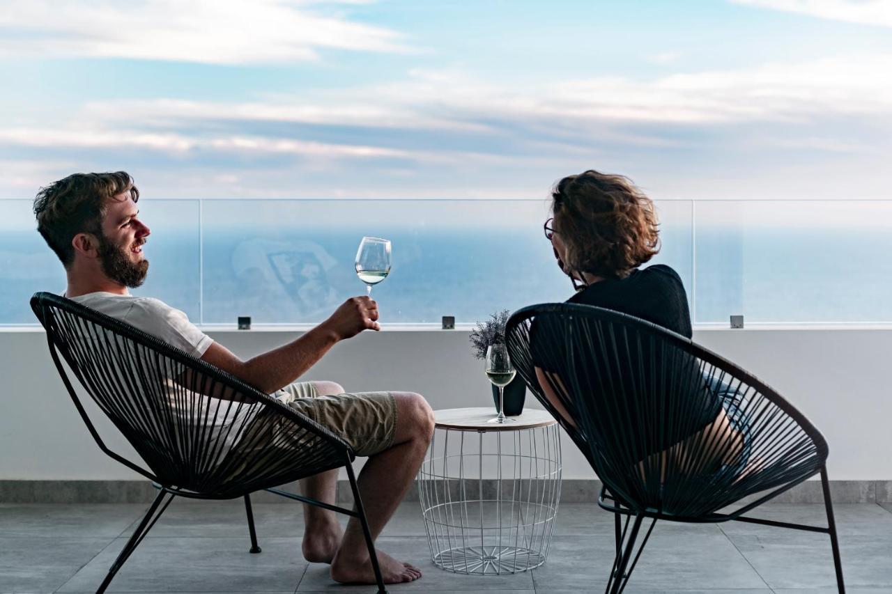 Sky Villa by Travel to Madeira Funchal  Esterno foto
