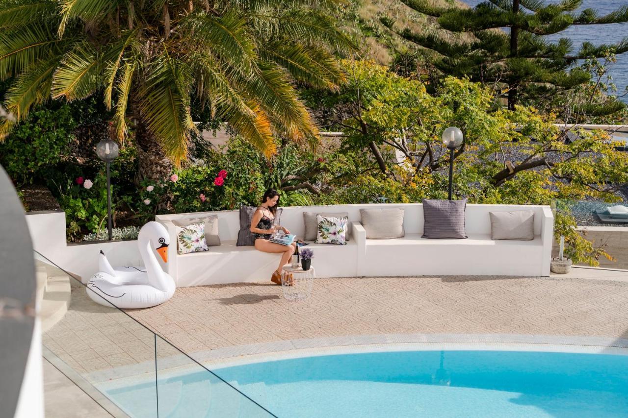 Sky Villa by Travel to Madeira Funchal  Esterno foto