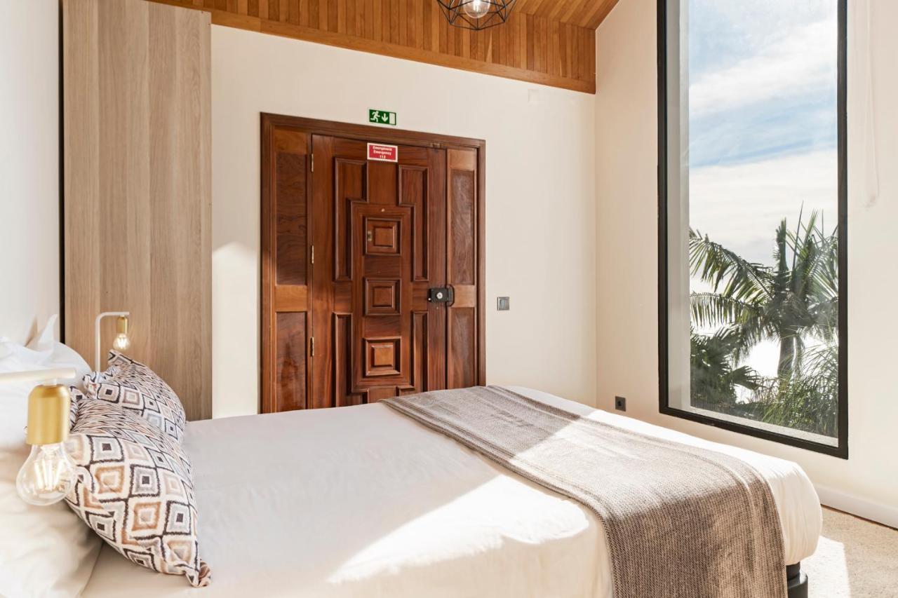 Sky Villa by Travel to Madeira Funchal  Esterno foto