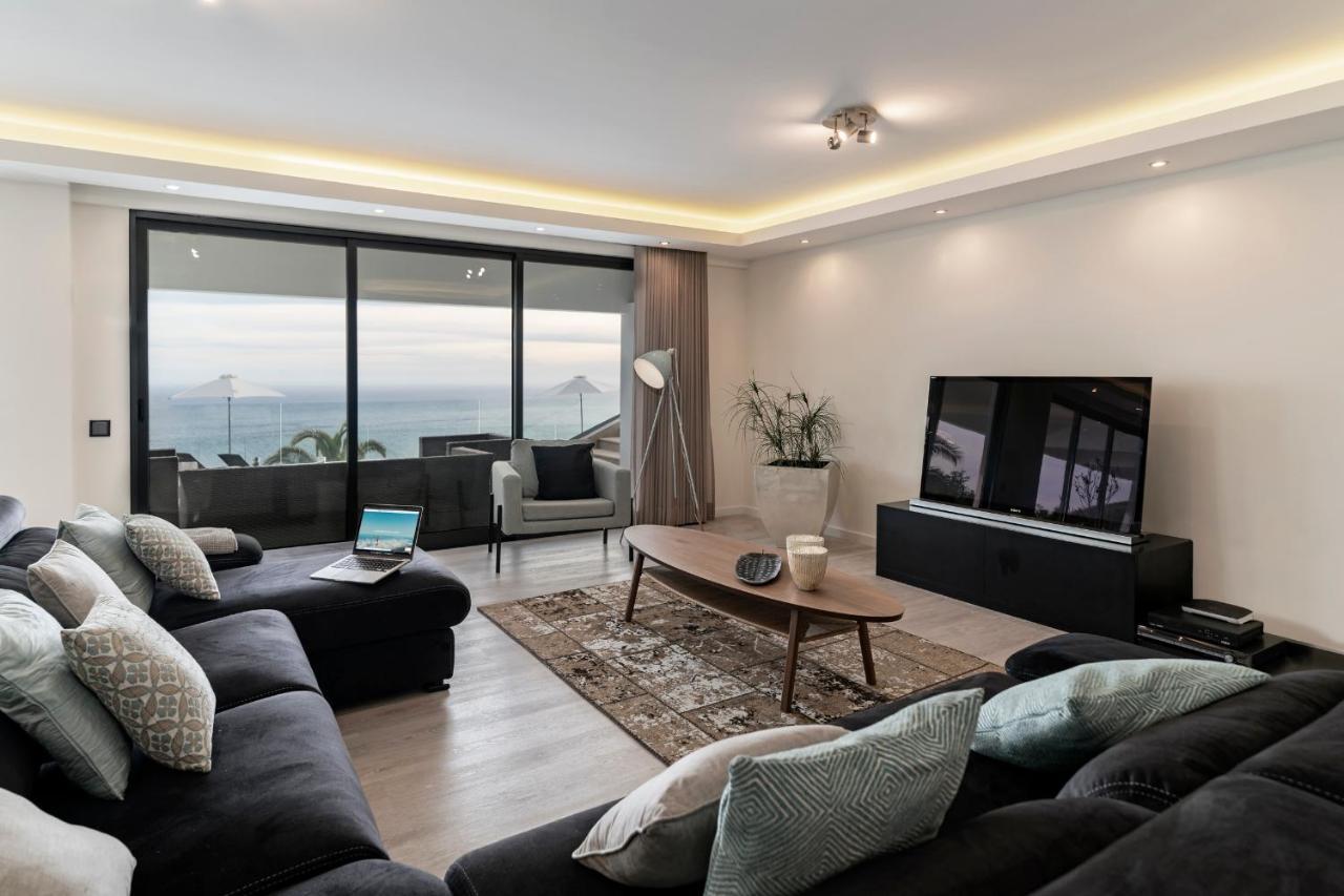 Sky Villa by Travel to Madeira Funchal  Esterno foto