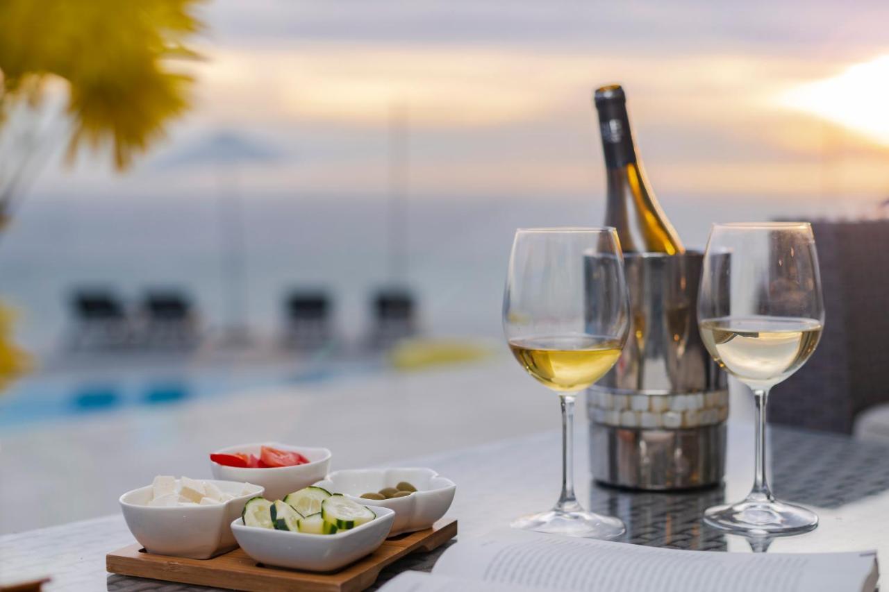 Sky Villa by Travel to Madeira Funchal  Esterno foto
