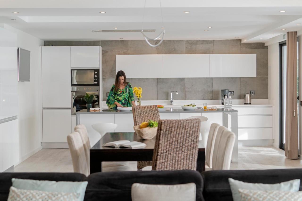 Sky Villa by Travel to Madeira Funchal  Esterno foto