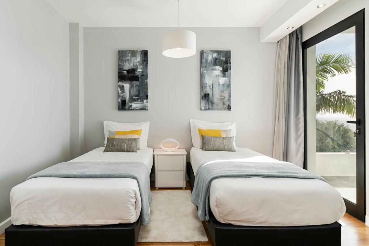 Sky Villa by Travel to Madeira Funchal  Esterno foto